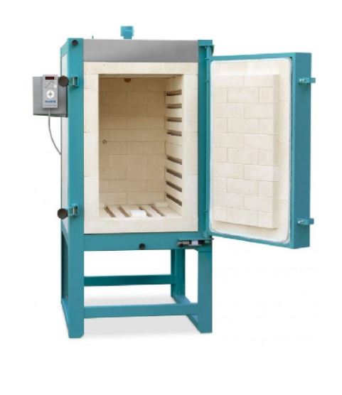 Four vertical Rohdes