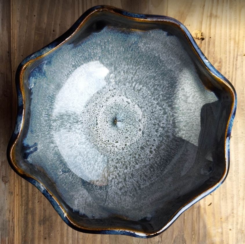 Vide poche Production Les mains et l'argile. Atelier de céramiste à Saint Julien de Jonzy, Brionnais, Saône et Loire, Bourgogne. Véronique Truchet